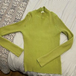 WHO WHAT WEAR green turtleneck